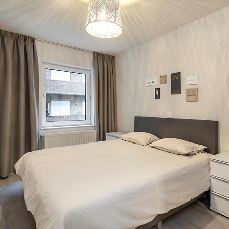 Ruim Appartement Aan De Jachthaven Blankenberge Buitenkant foto